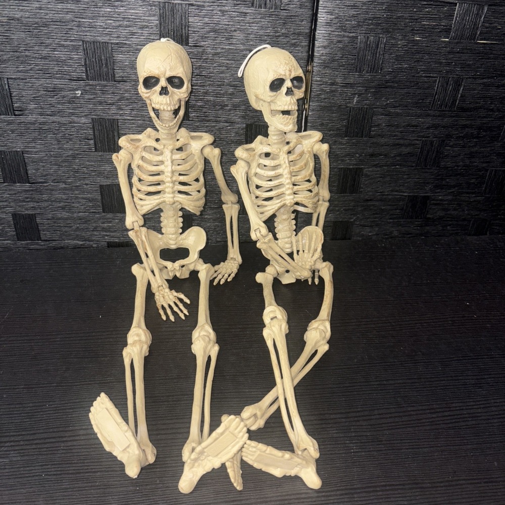 2 15 Flexi Skeleton Halloween Decorations